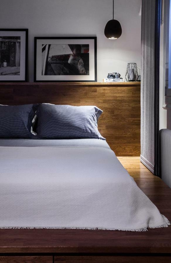 Unique Semi-Basement Stay At The Foot Of The Acropolis Athena Bagian luar foto