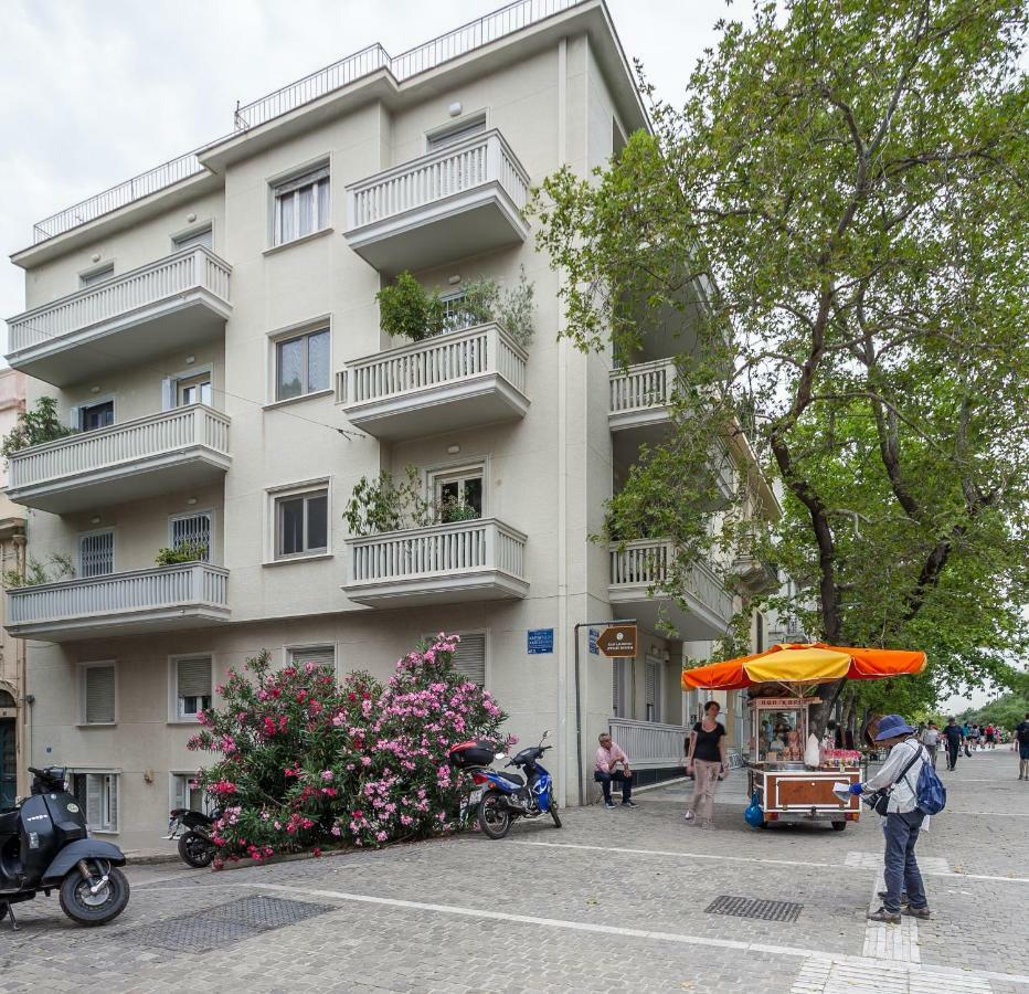Unique Semi-Basement Stay At The Foot Of The Acropolis Athena Bagian luar foto