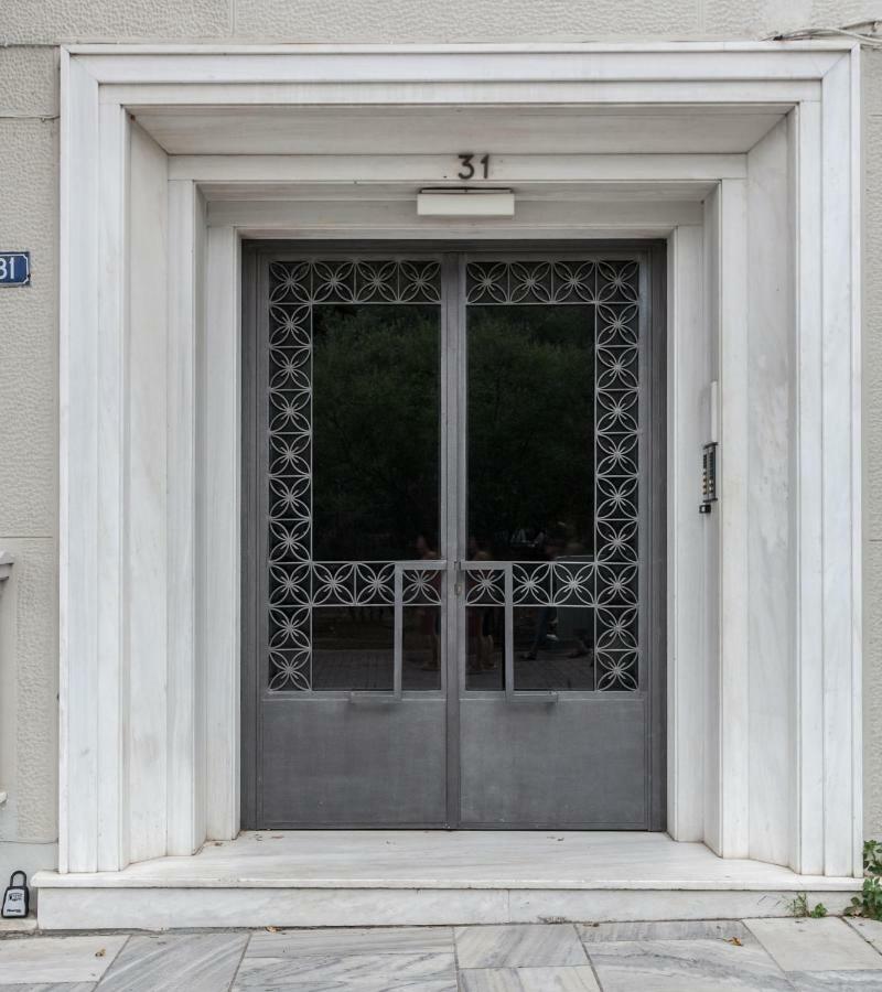 Unique Semi-Basement Stay At The Foot Of The Acropolis Athena Bagian luar foto